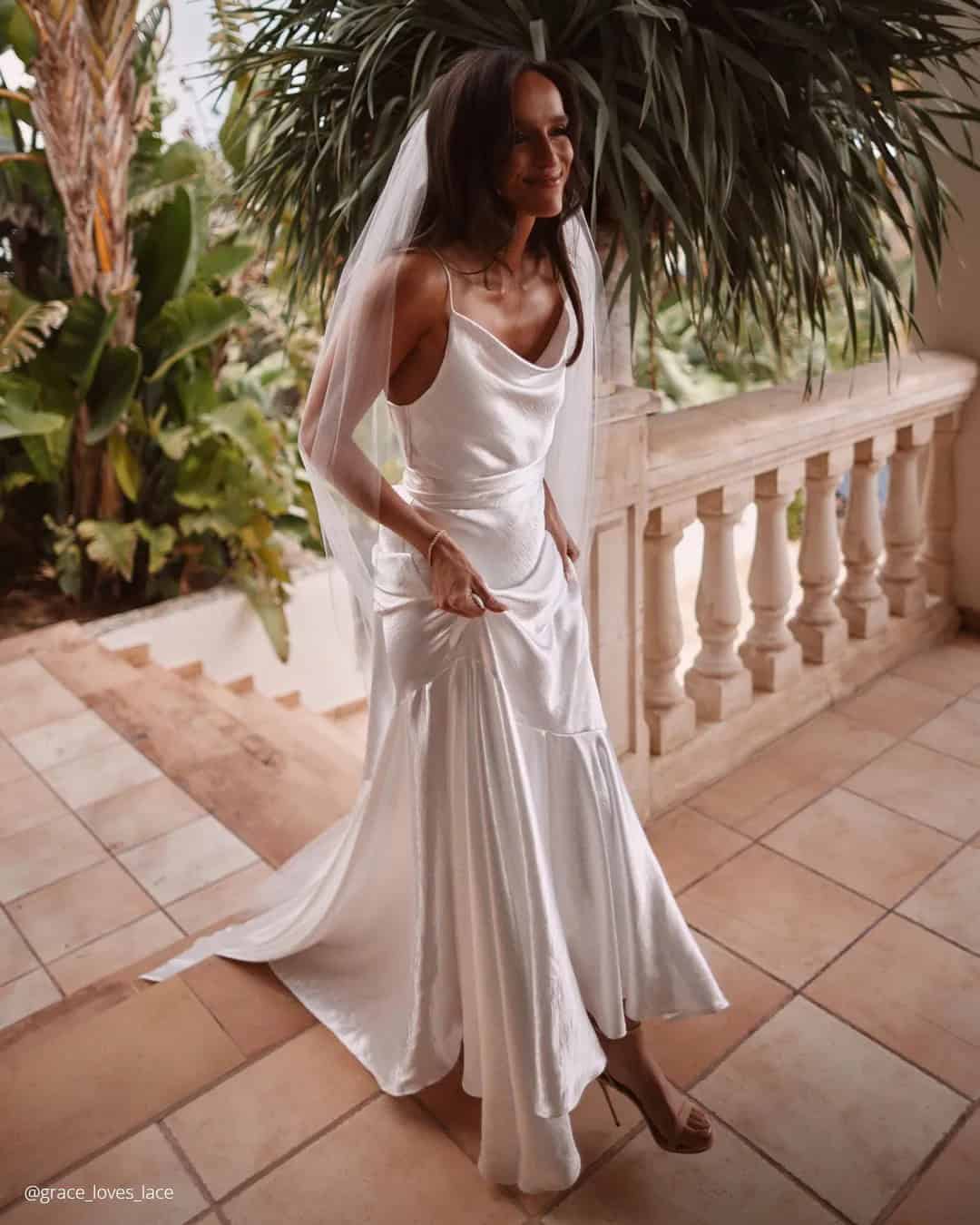 Casual Beach Wedding Dresses