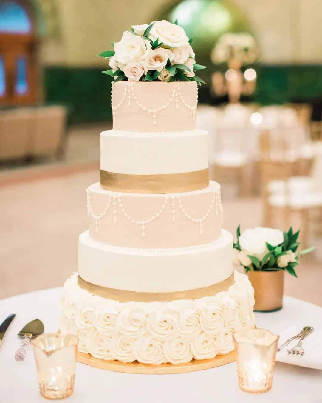 Colored Romantic Wedding Cakes