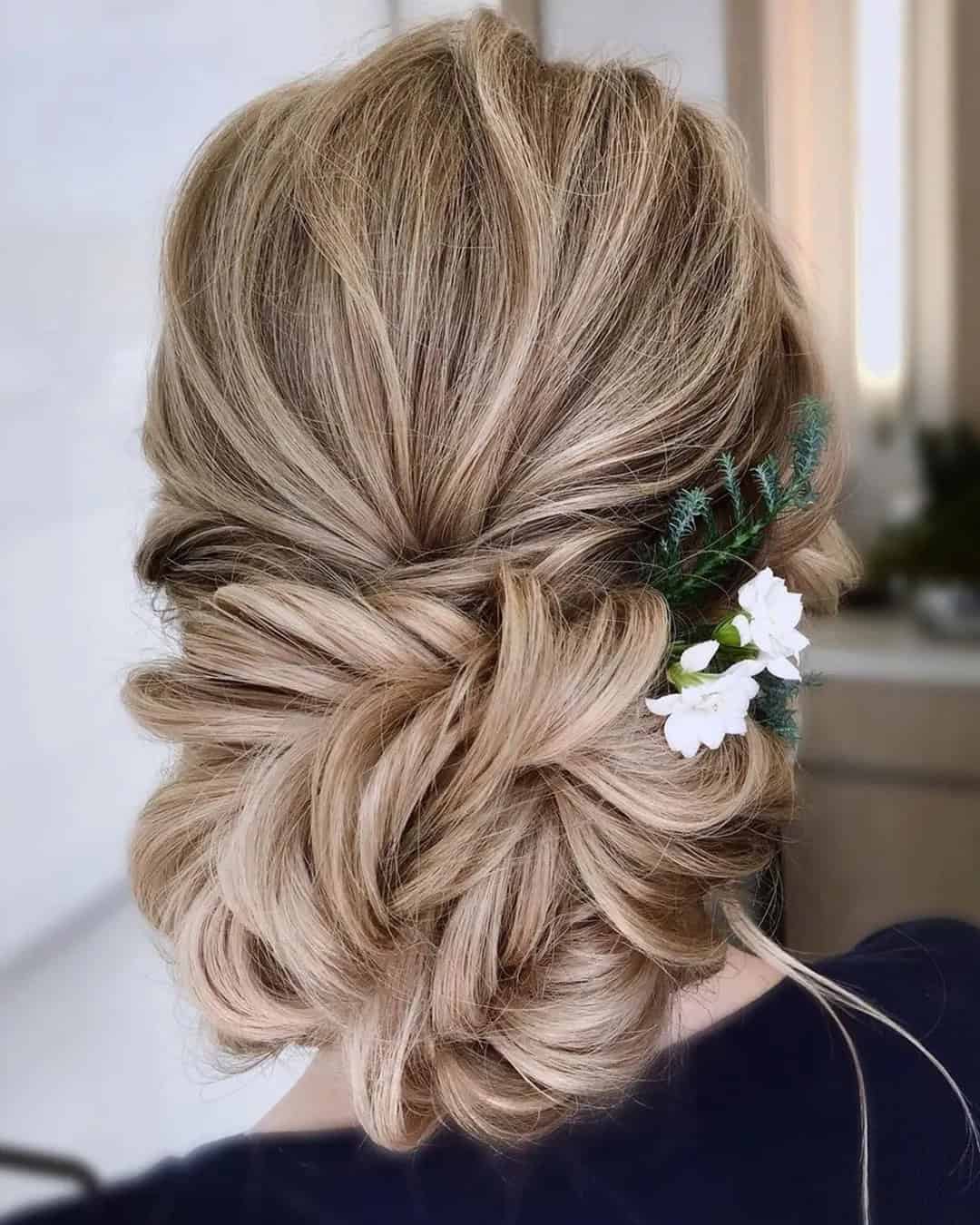 Romantic Wedding Updos For Long Hair