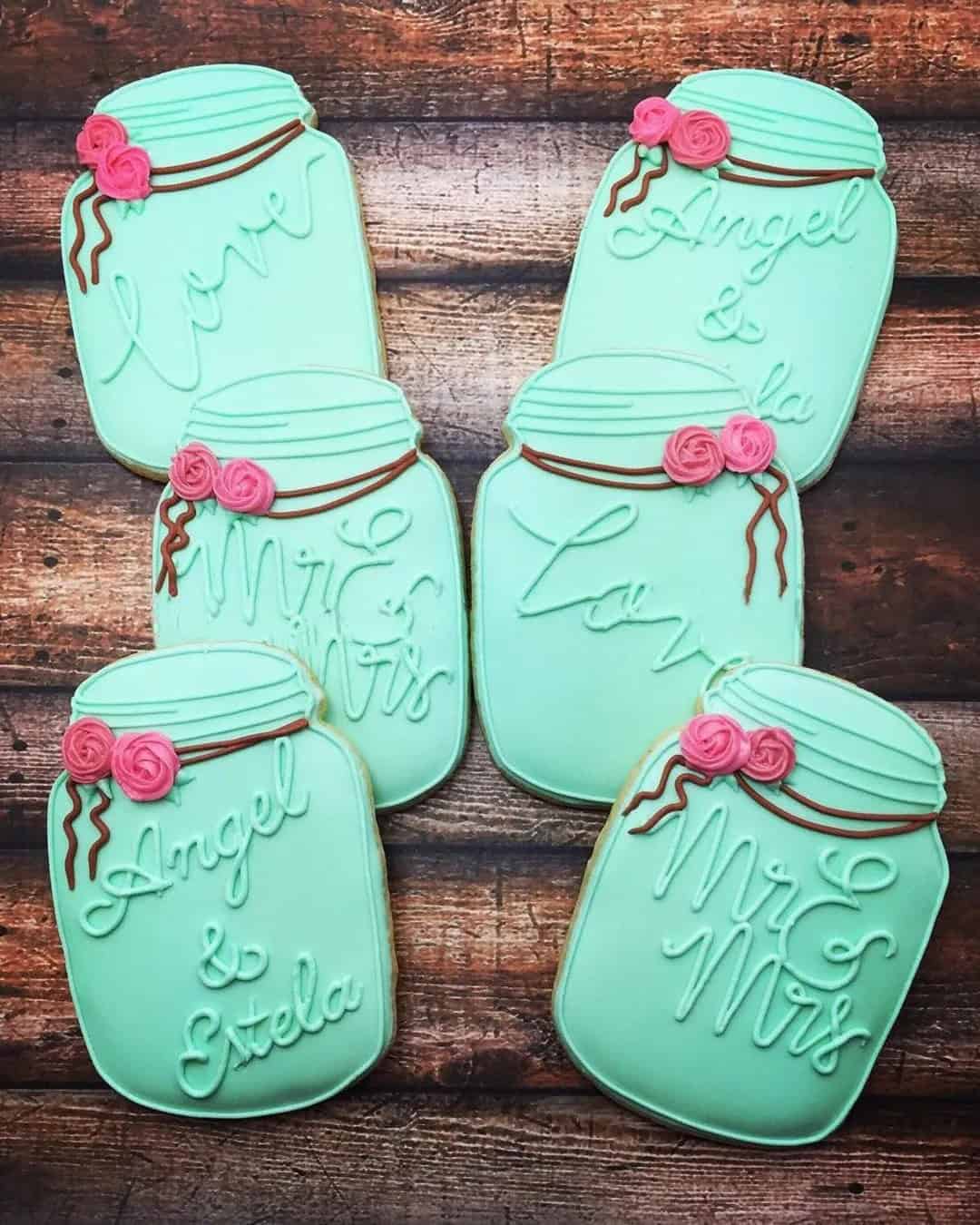 Trendy Mason Jars Wedding Cookies