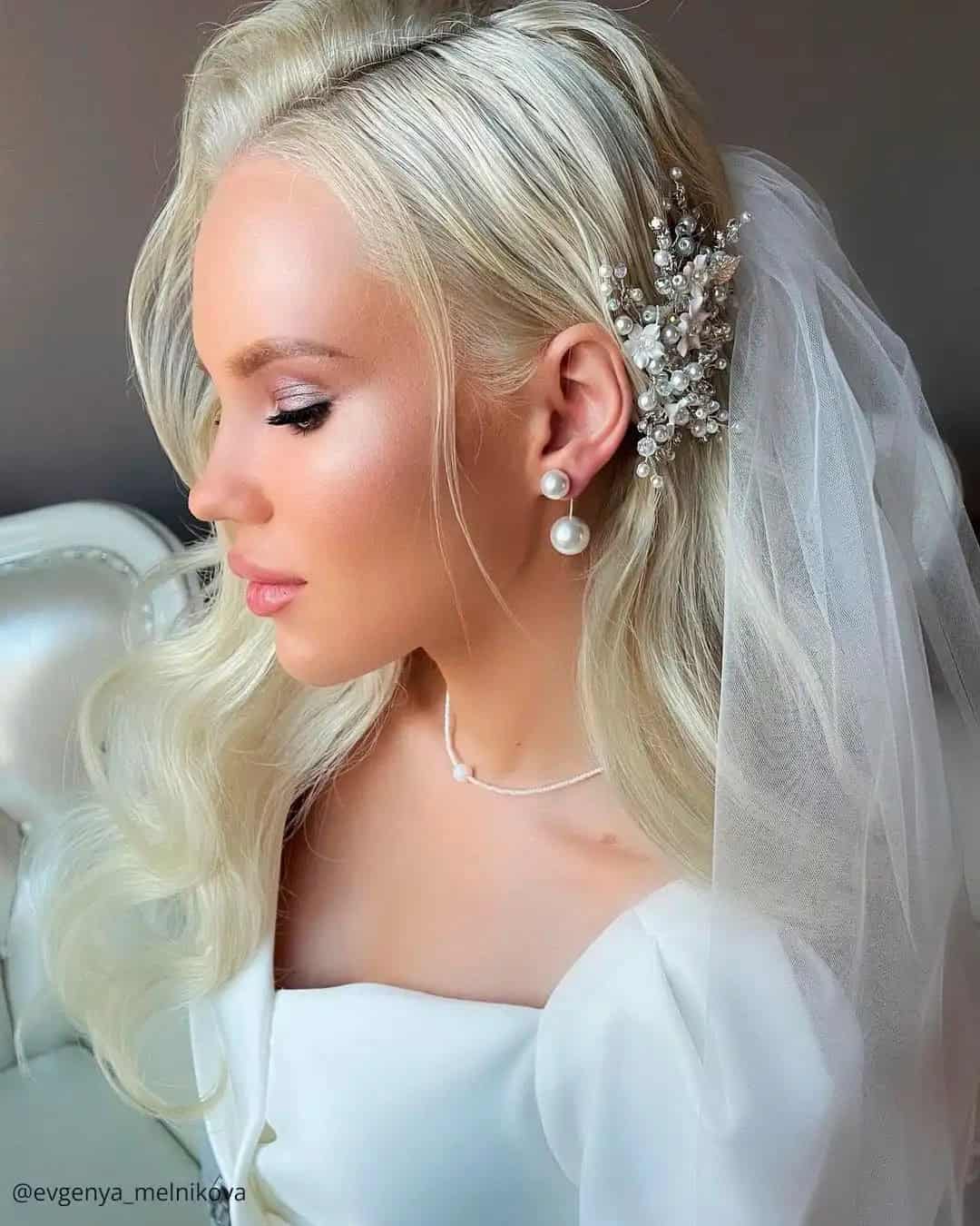 Romantic Wedding Hairstyle with Veil