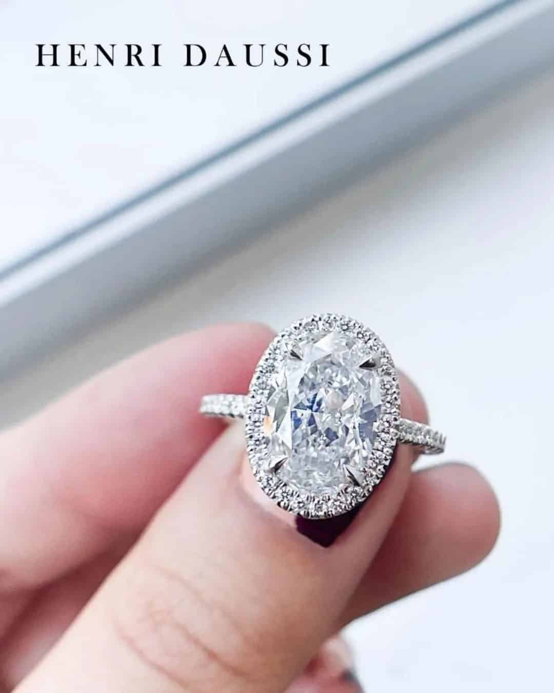 Diamond Halo Engagement Rings