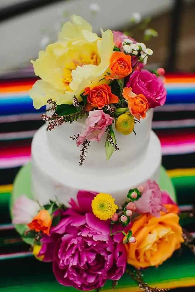 Mexican Wedding Cakes With Flowers