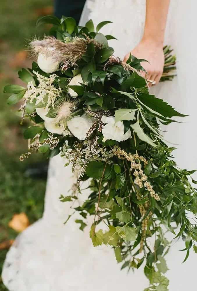 Exquisite Cascading Wedding Bouquets