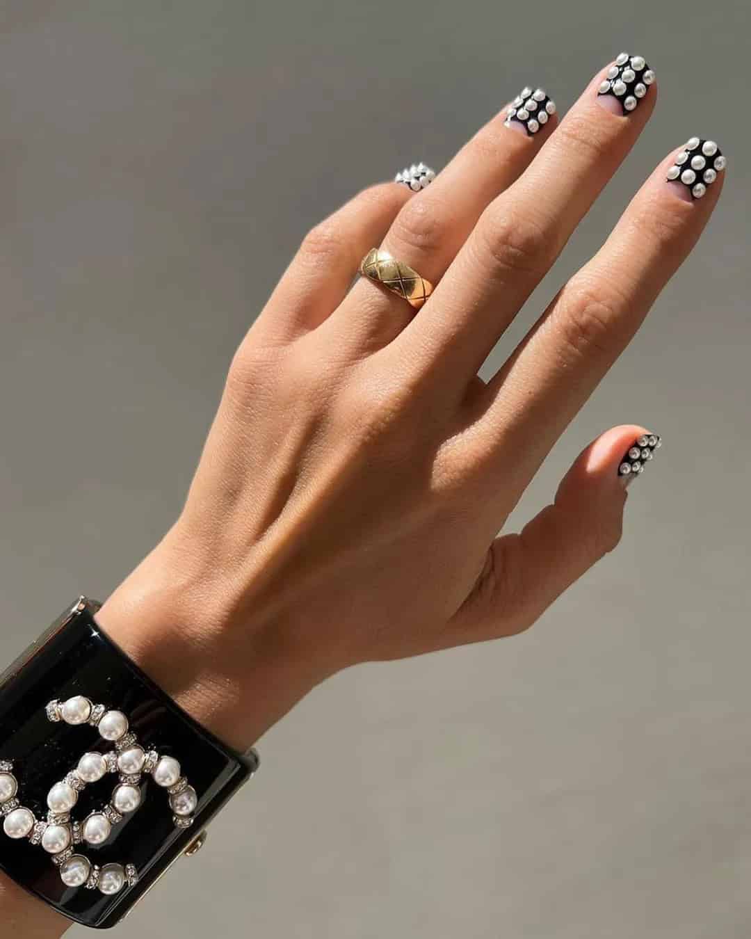 Nail Design With Pearls