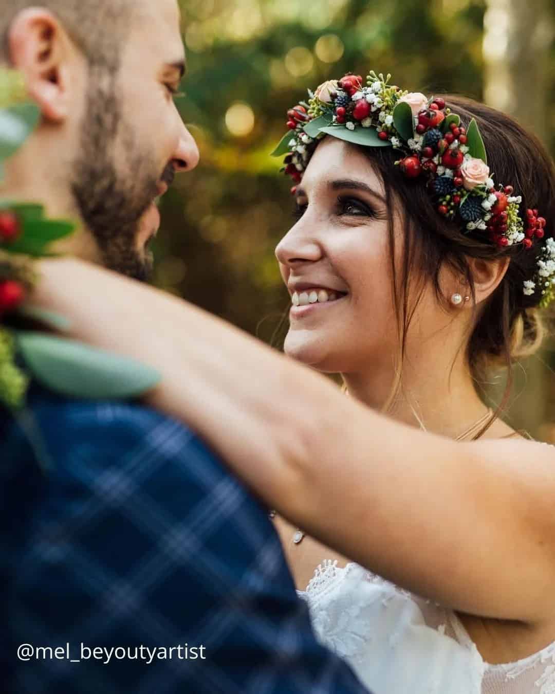 Red And White Wedding Accessories