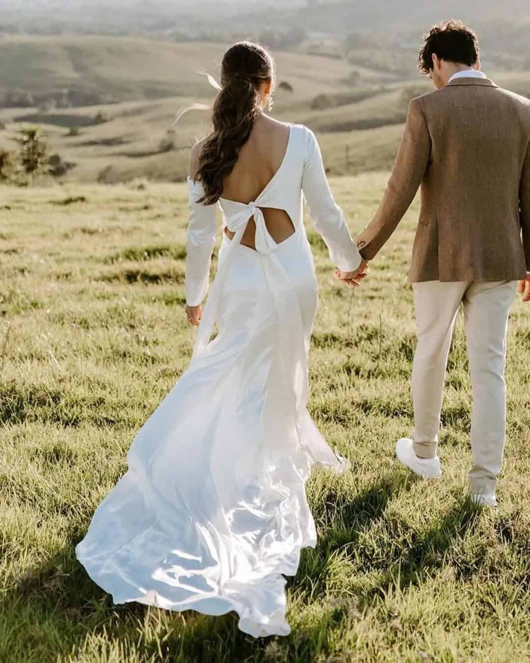 Rustic Wedding Dresses With Sleeves