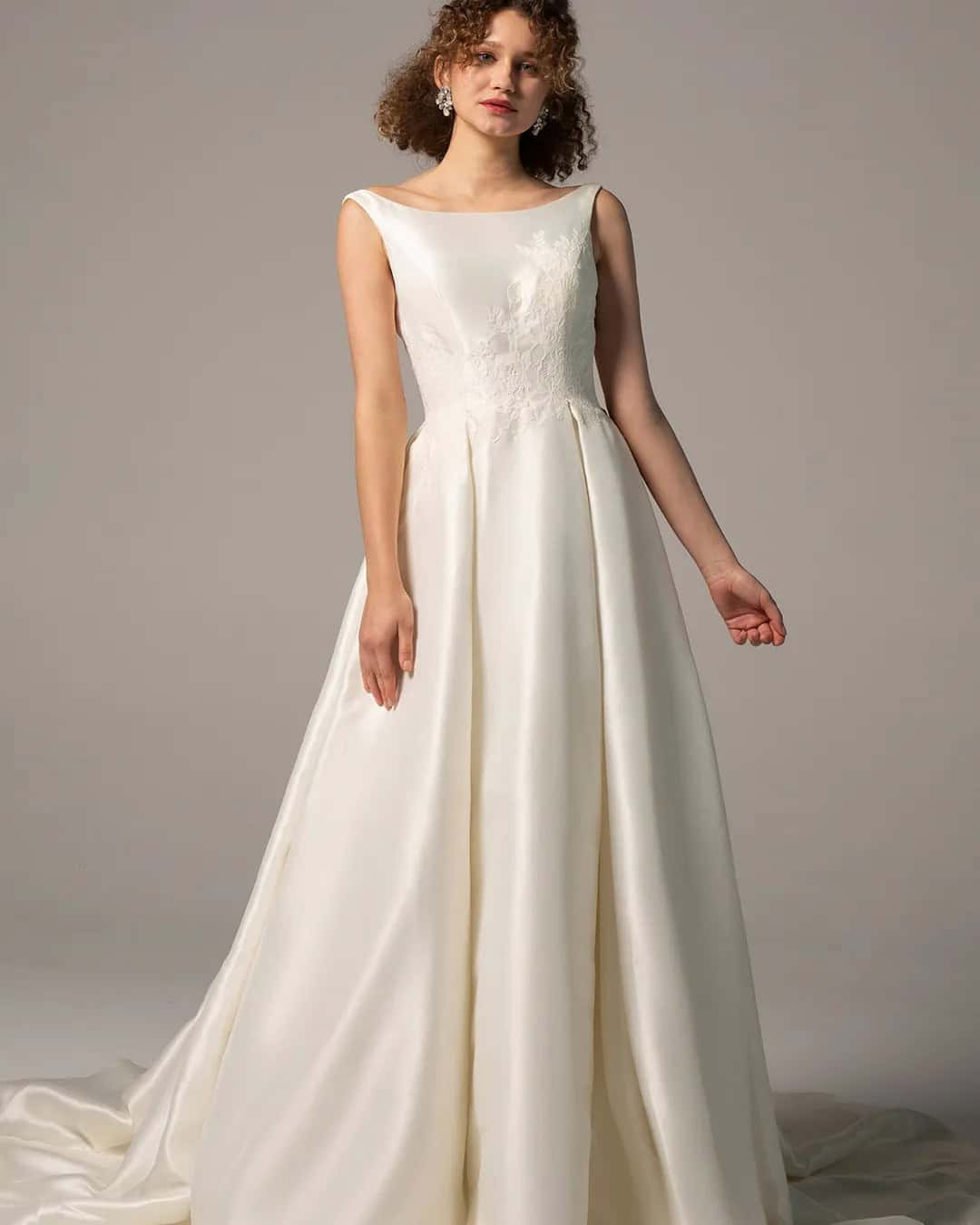 Beautiful Bridal Gowns Under $750