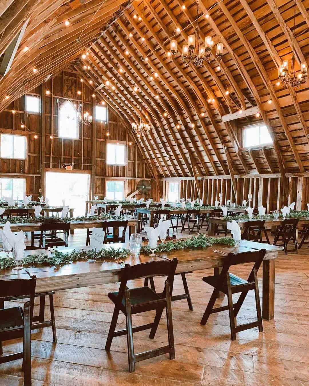 Bloom Lake Barn