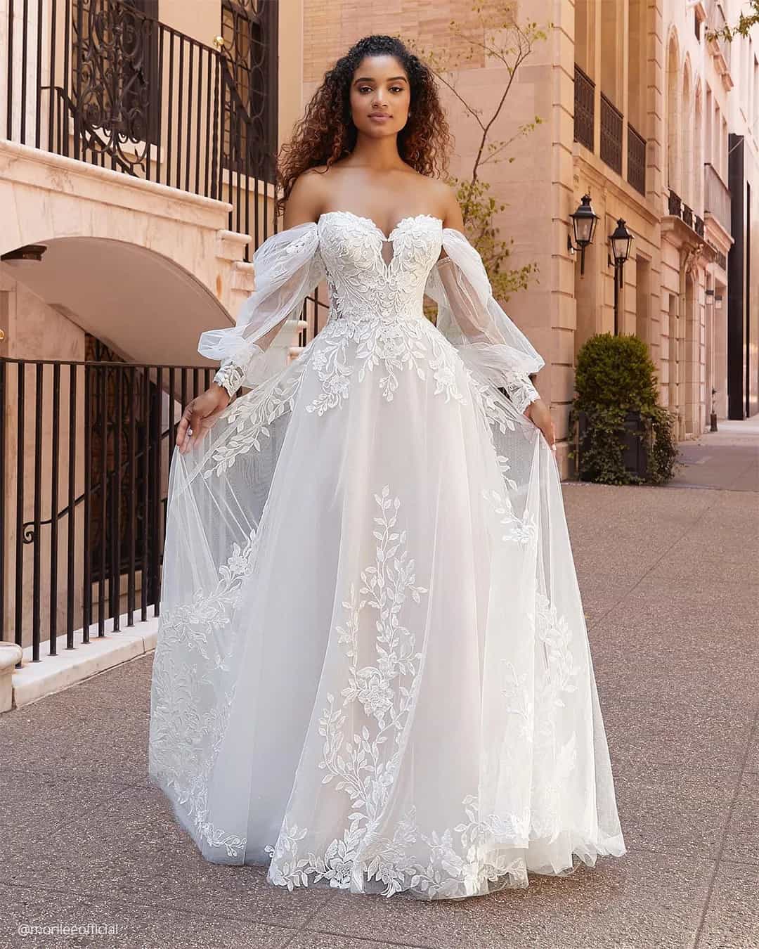 Off The Shoulder Long Sleeve Wedding Dresses