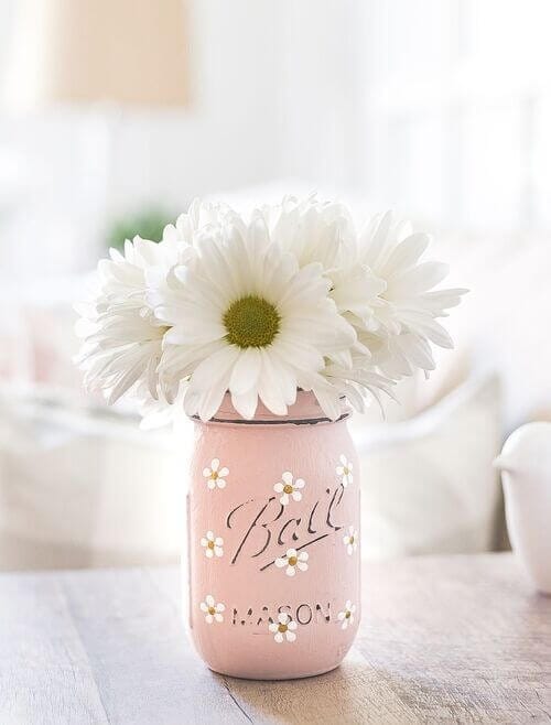 Pastel pink and daisy jars