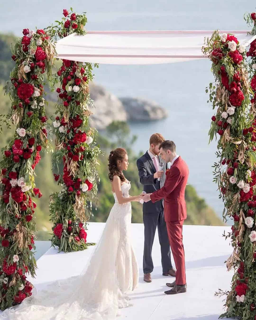 Red And White Wedding Aisle Decorations