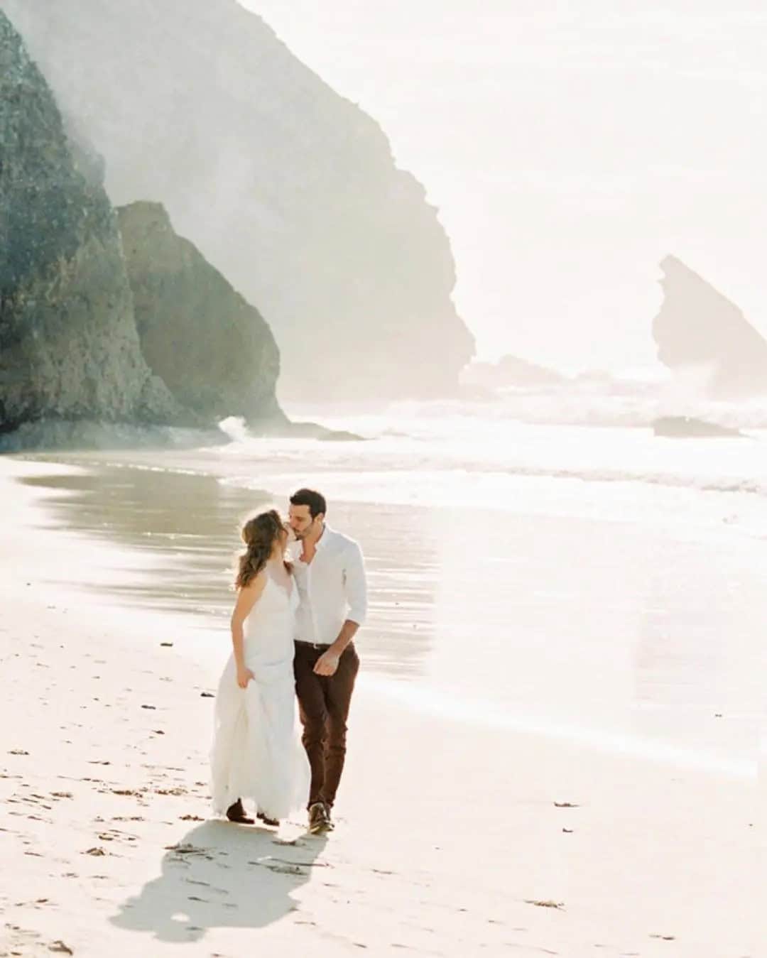 Best Outdoor Wedding Photos On the Beach