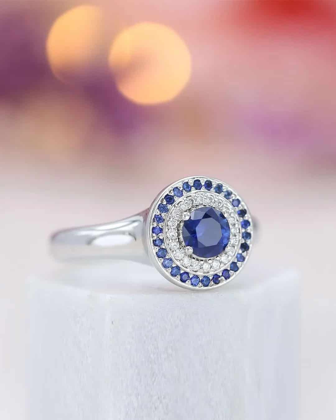 White Gold Rings With Beautiful Sapphires