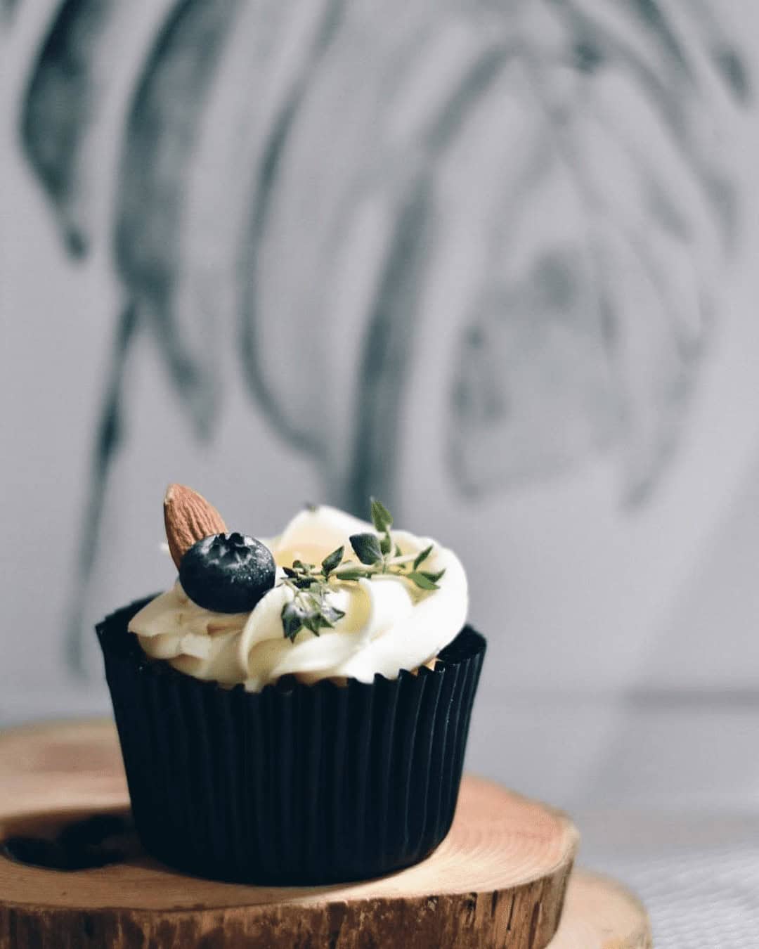 Wedding Cupcakes With Berries