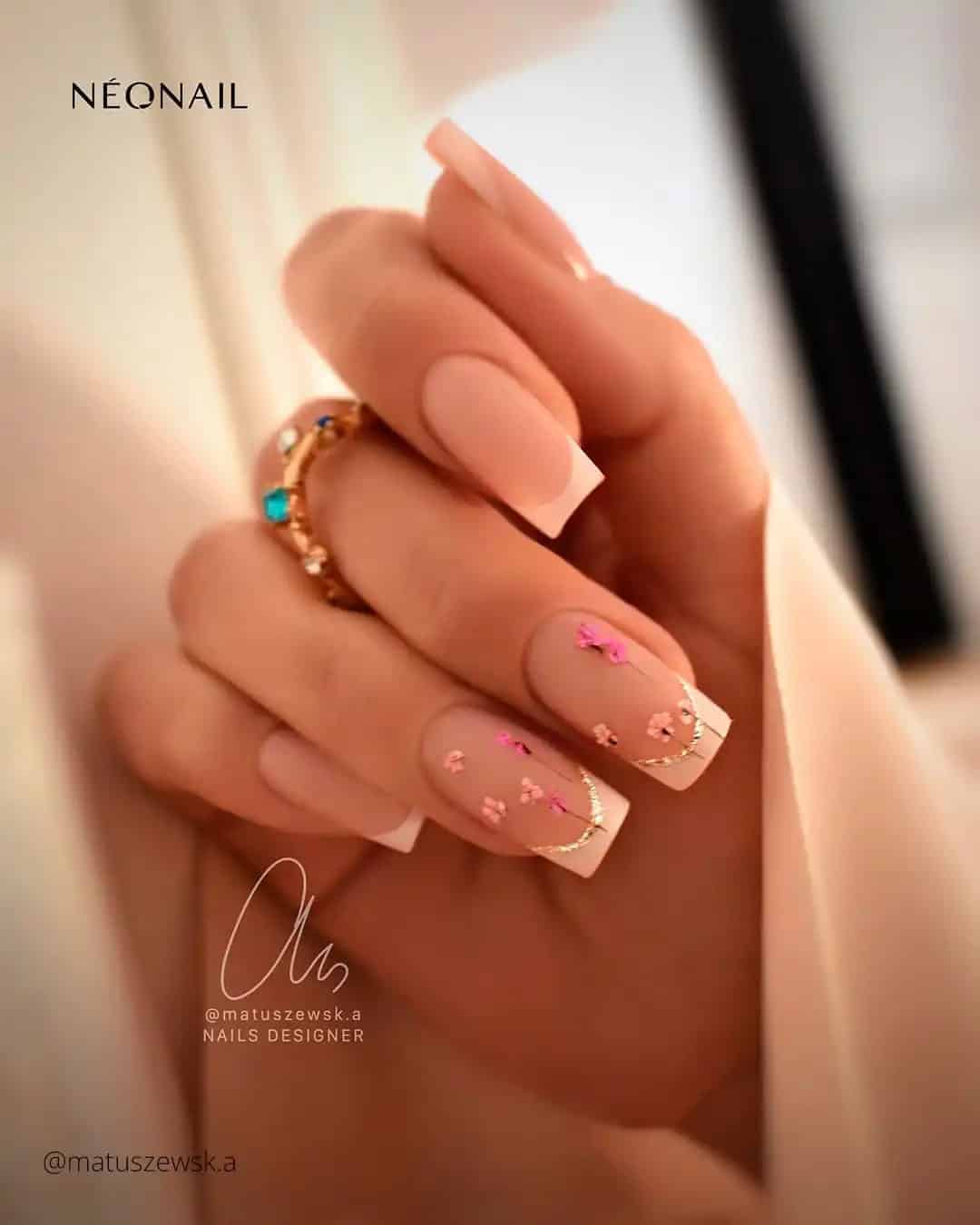 Spring Flower Nails Inspiration