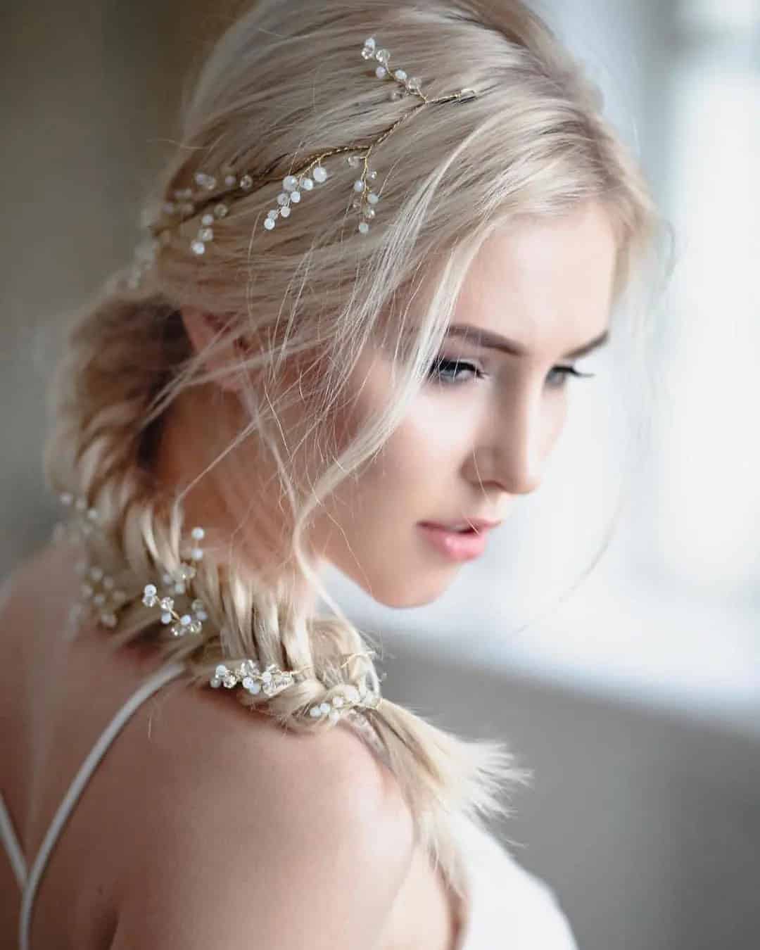 Easy Hairstyle Ideas With Headpieces