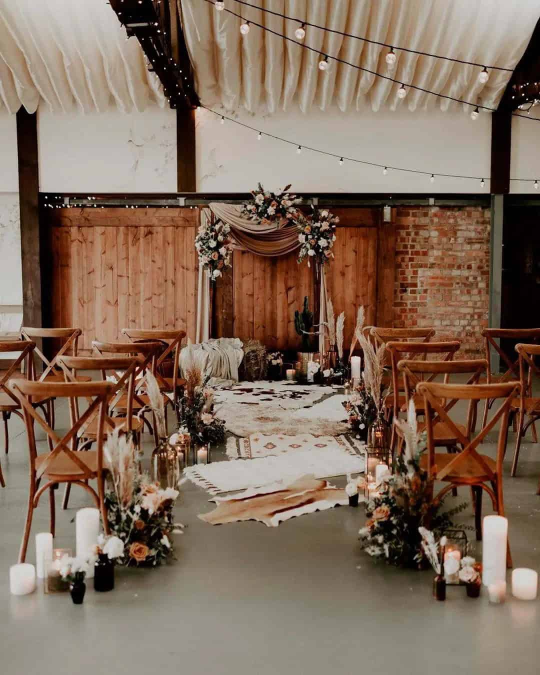 Elegant Dreamy Barn Wedding Themes