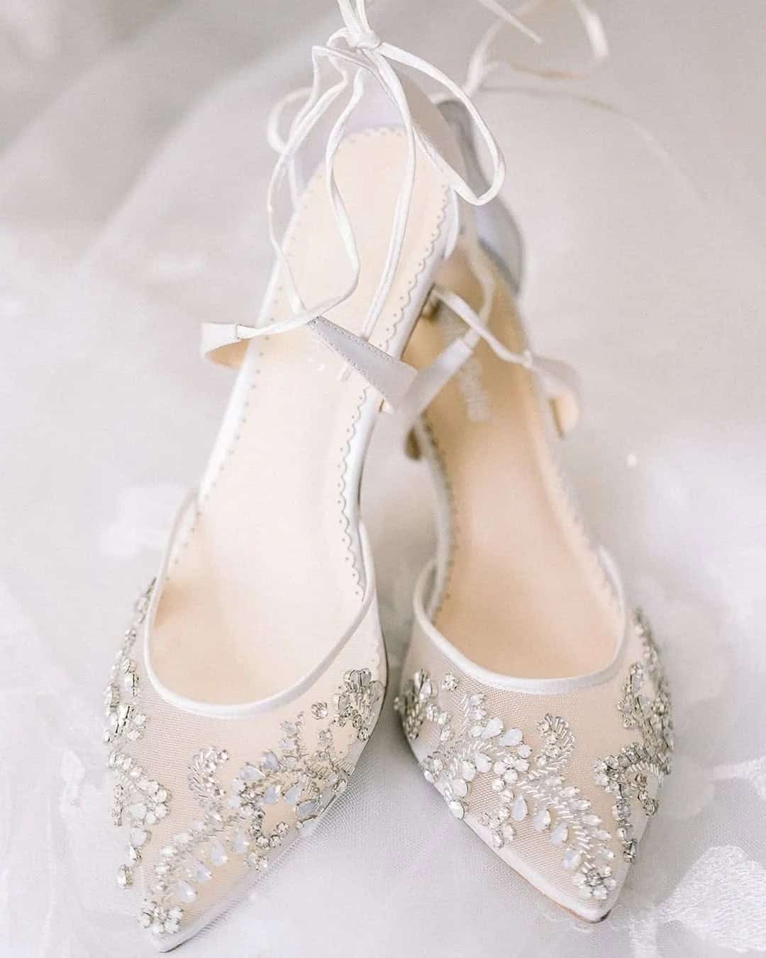 Lace Shoes With Crystals