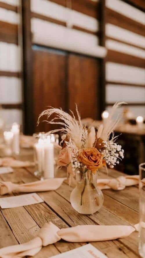 Orange and beige centerpieces