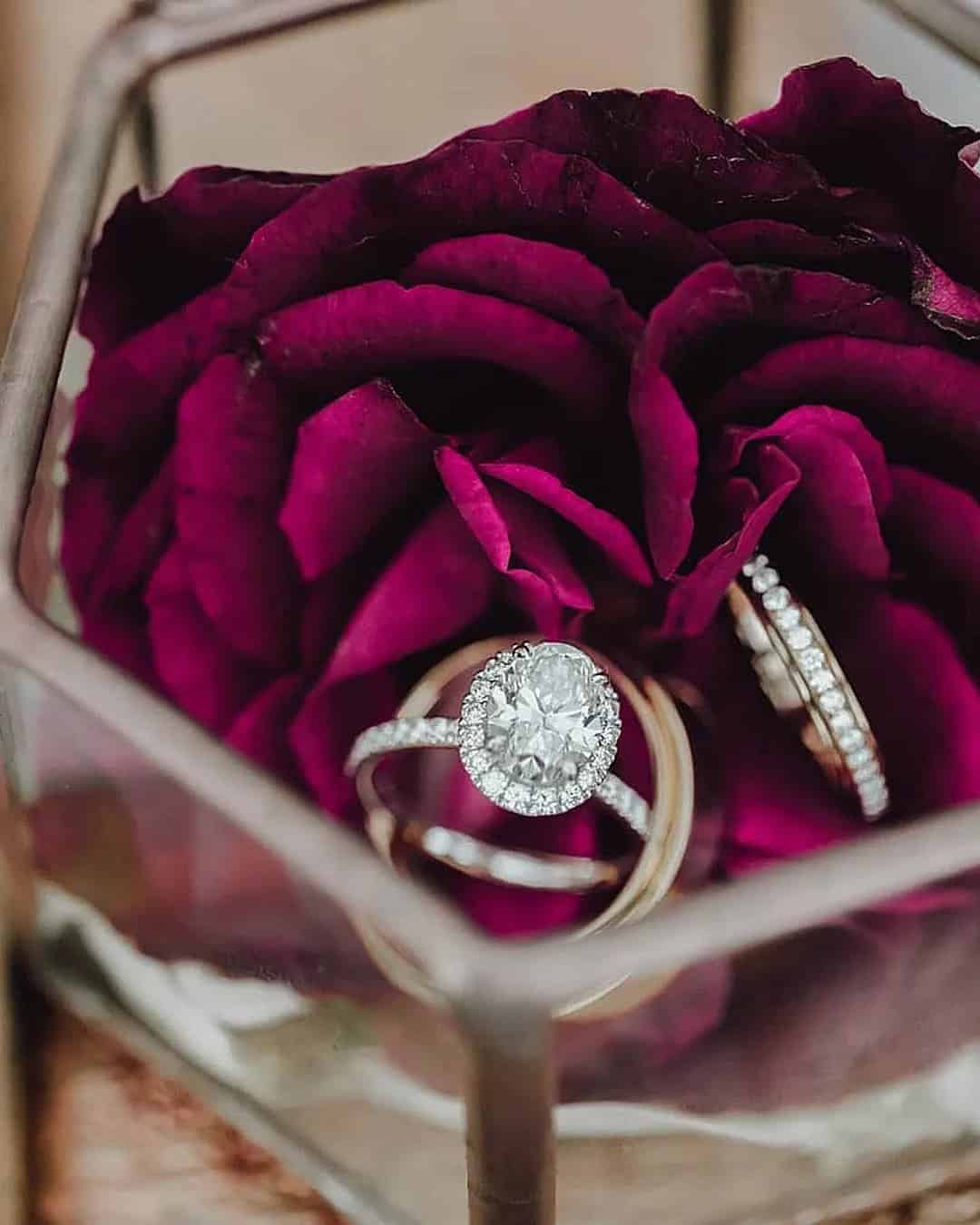 Ring Boxes With Romantic Flowers