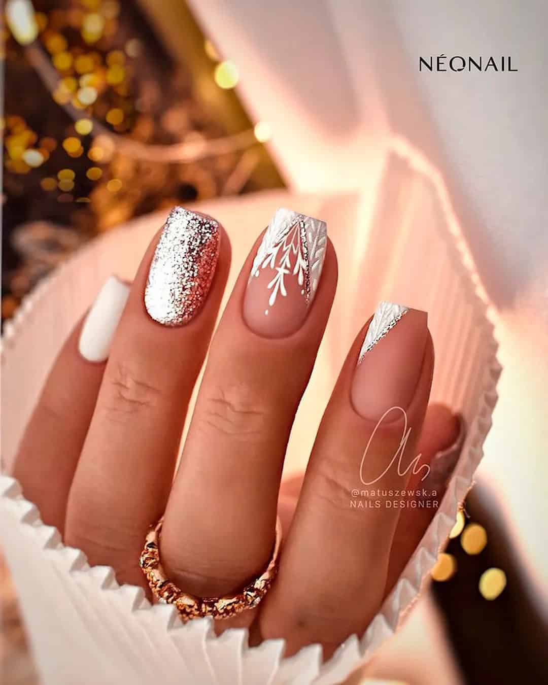 Glitter Nails For Winter Weddings