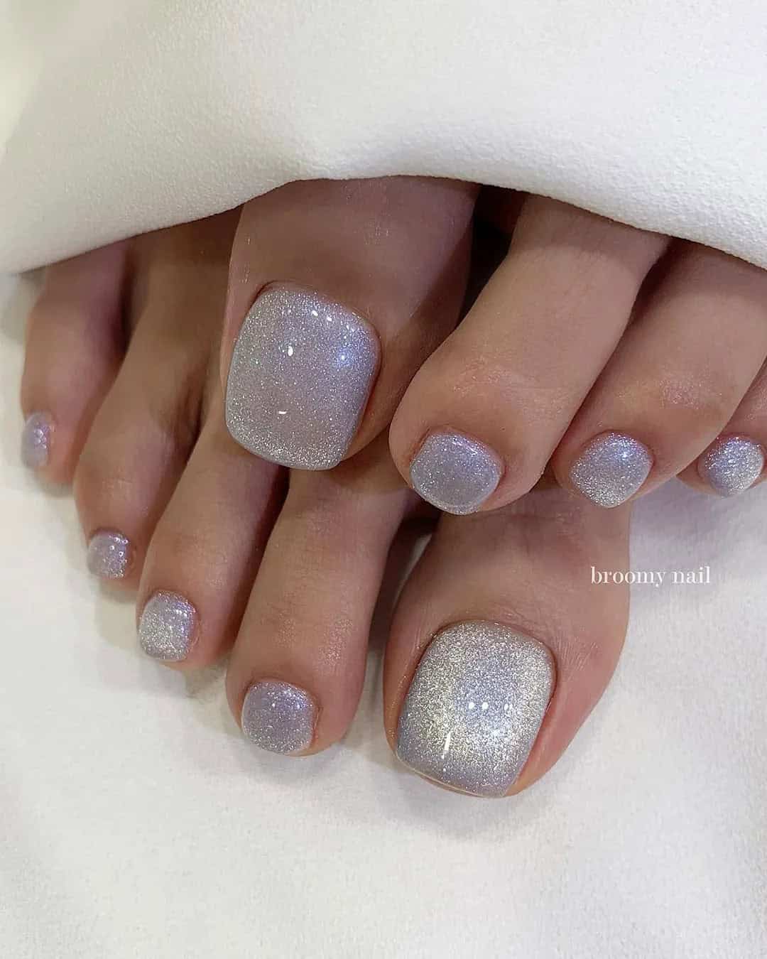 One-Color Toe Nail Summer Designs