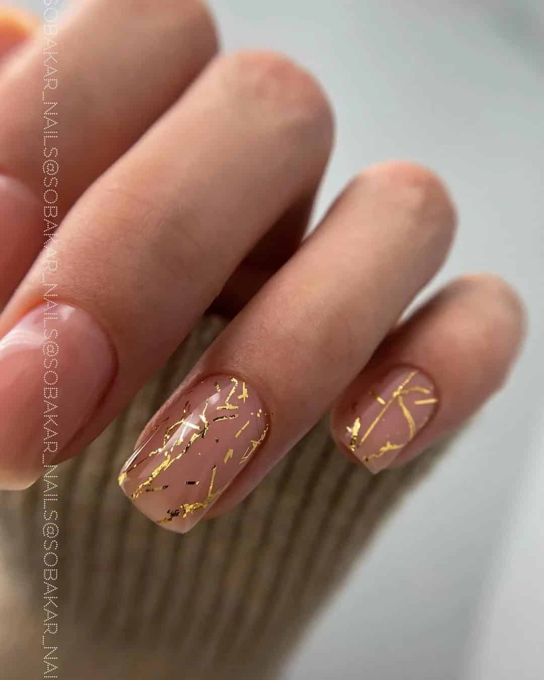 Elegant Gold Nails For Brides