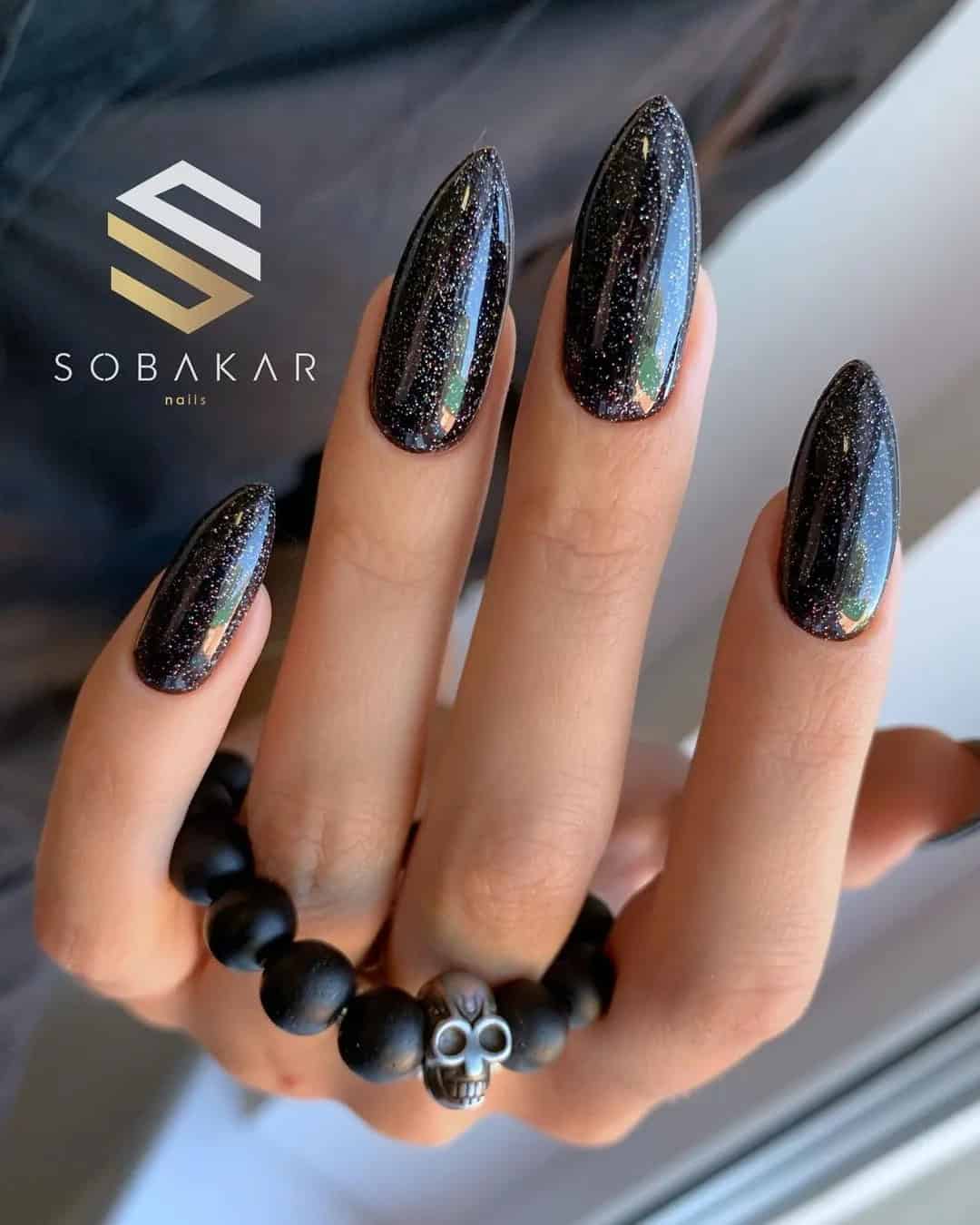 Dark Nail Ideas