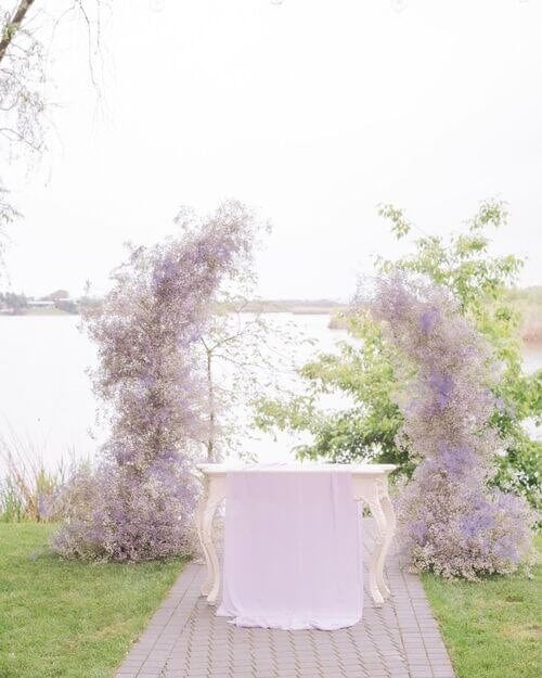 22 Dreamy Lilac Baby’s Breath Wedding Arch