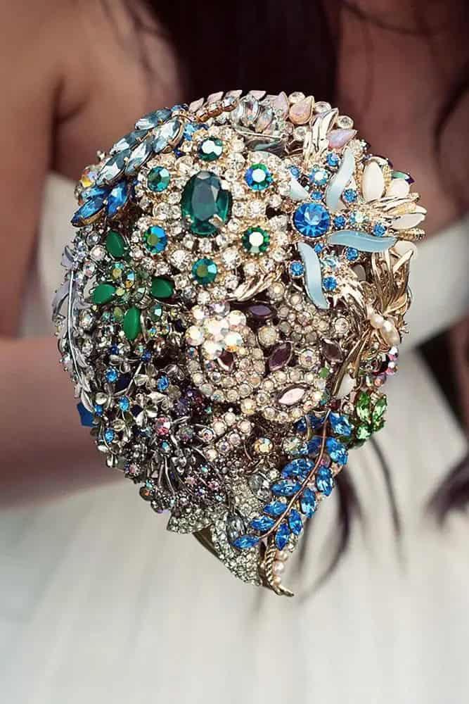 Whole Crystals Brooch Bouquets