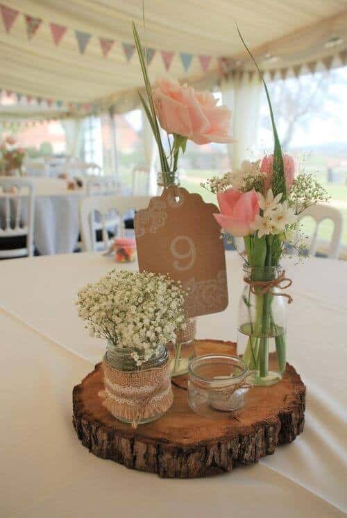 Wooden circles and mason jars