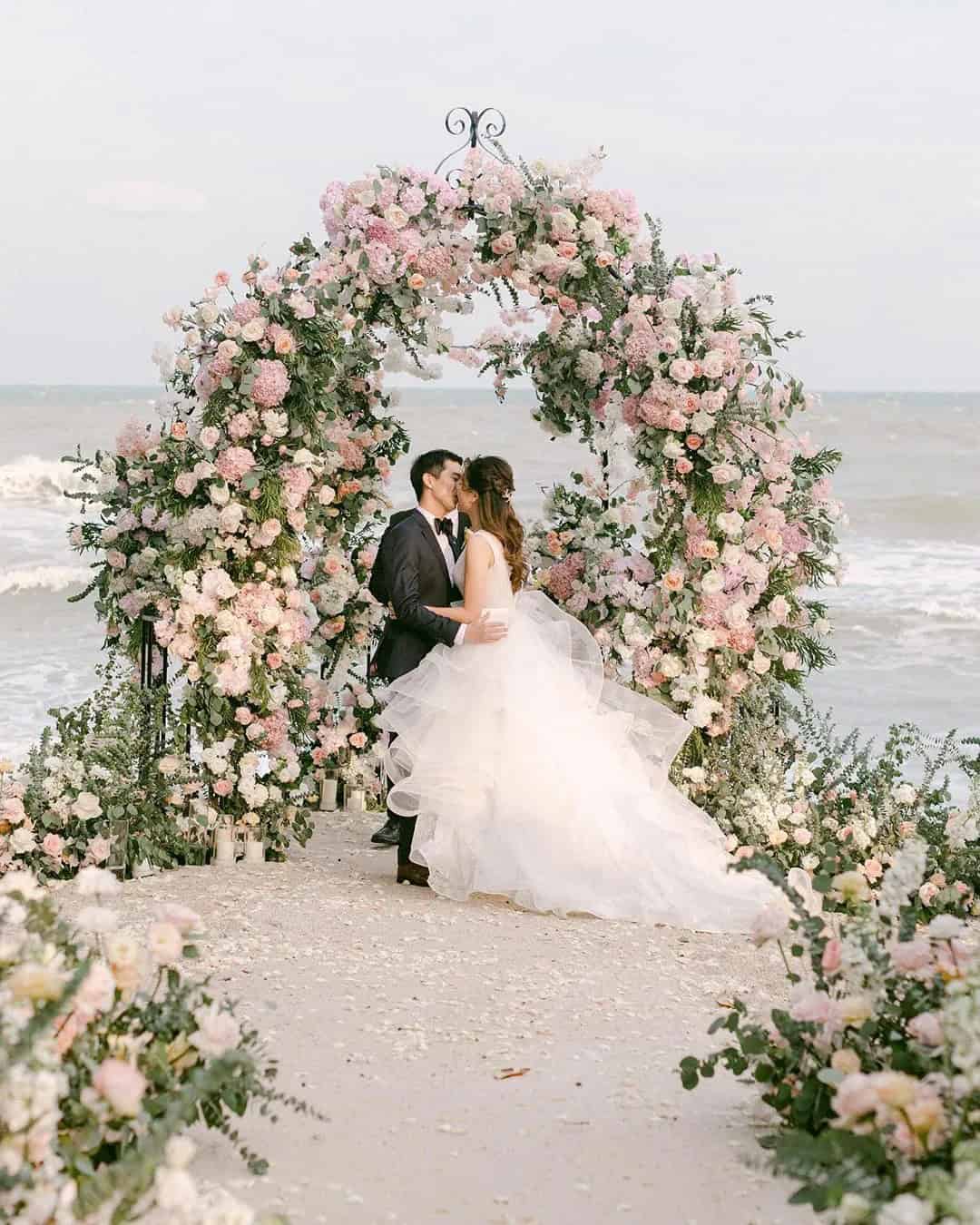 Beach Wedding Ceremony Decor