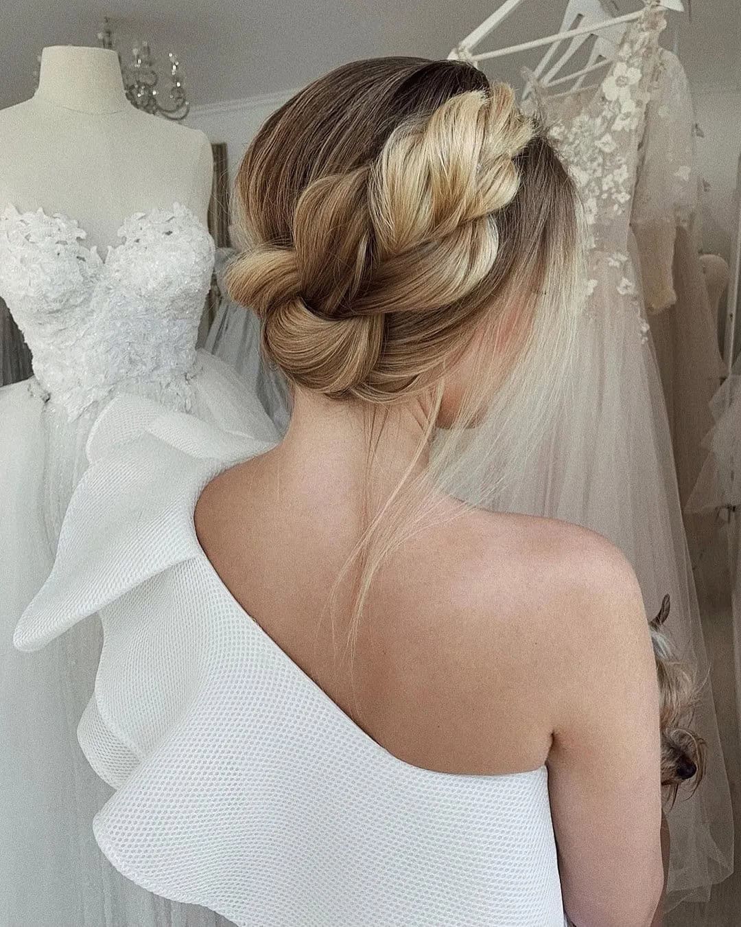 Wedding Updos On Straight Hair