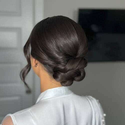 Simple twisted bun