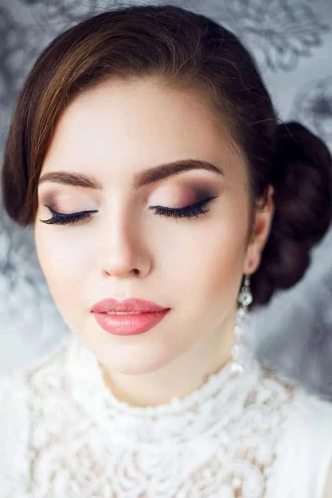 Photo 19-21: Glamorous Wedding Makeup