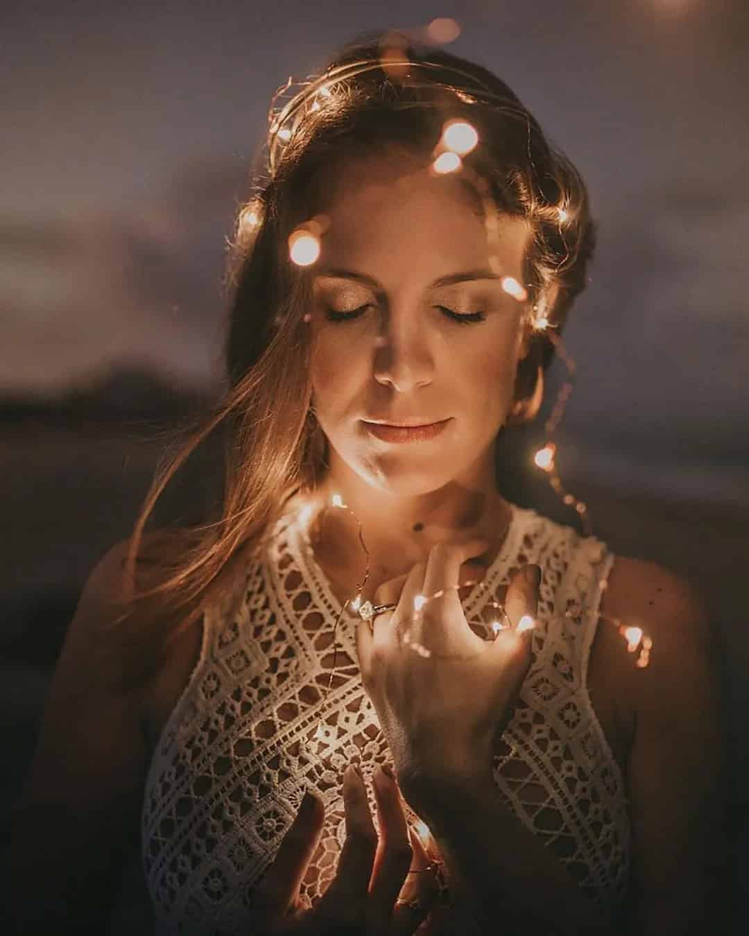 Creative Wedding Photo Ideas With Light