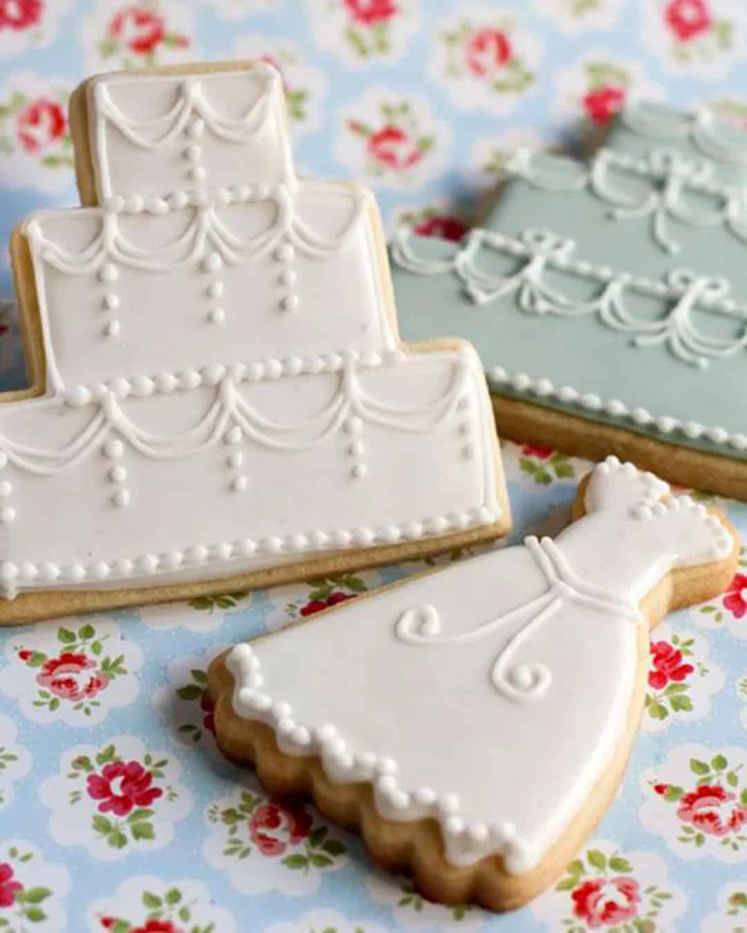 Wedding Cake Shaped Cookies