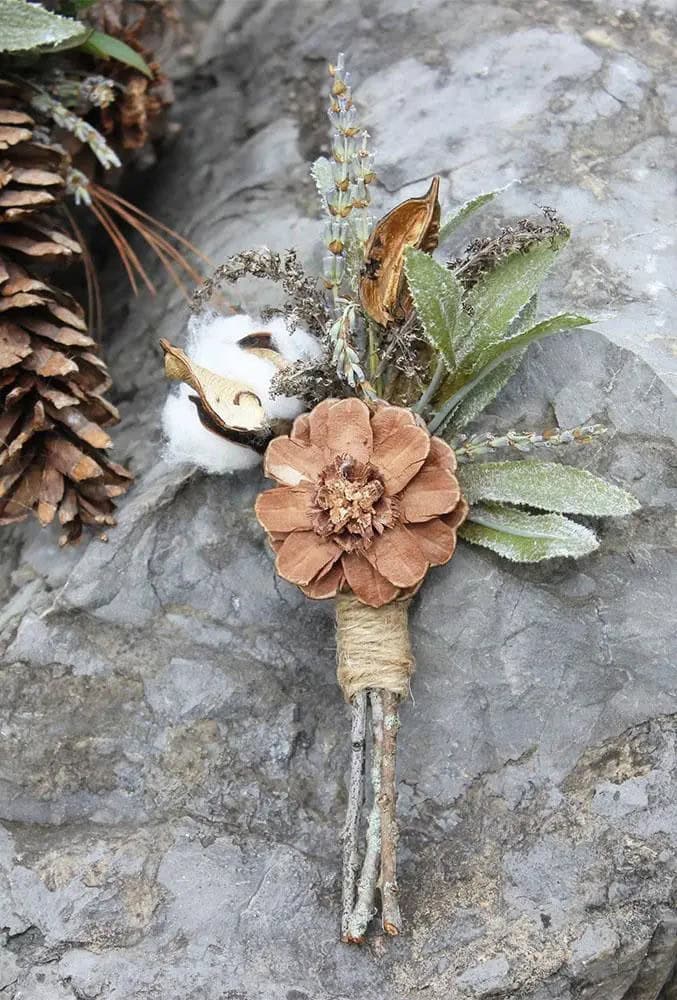 Camo Wedding Bouquet And Boutonniere Ideas