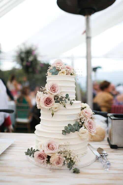 Simple floral cake