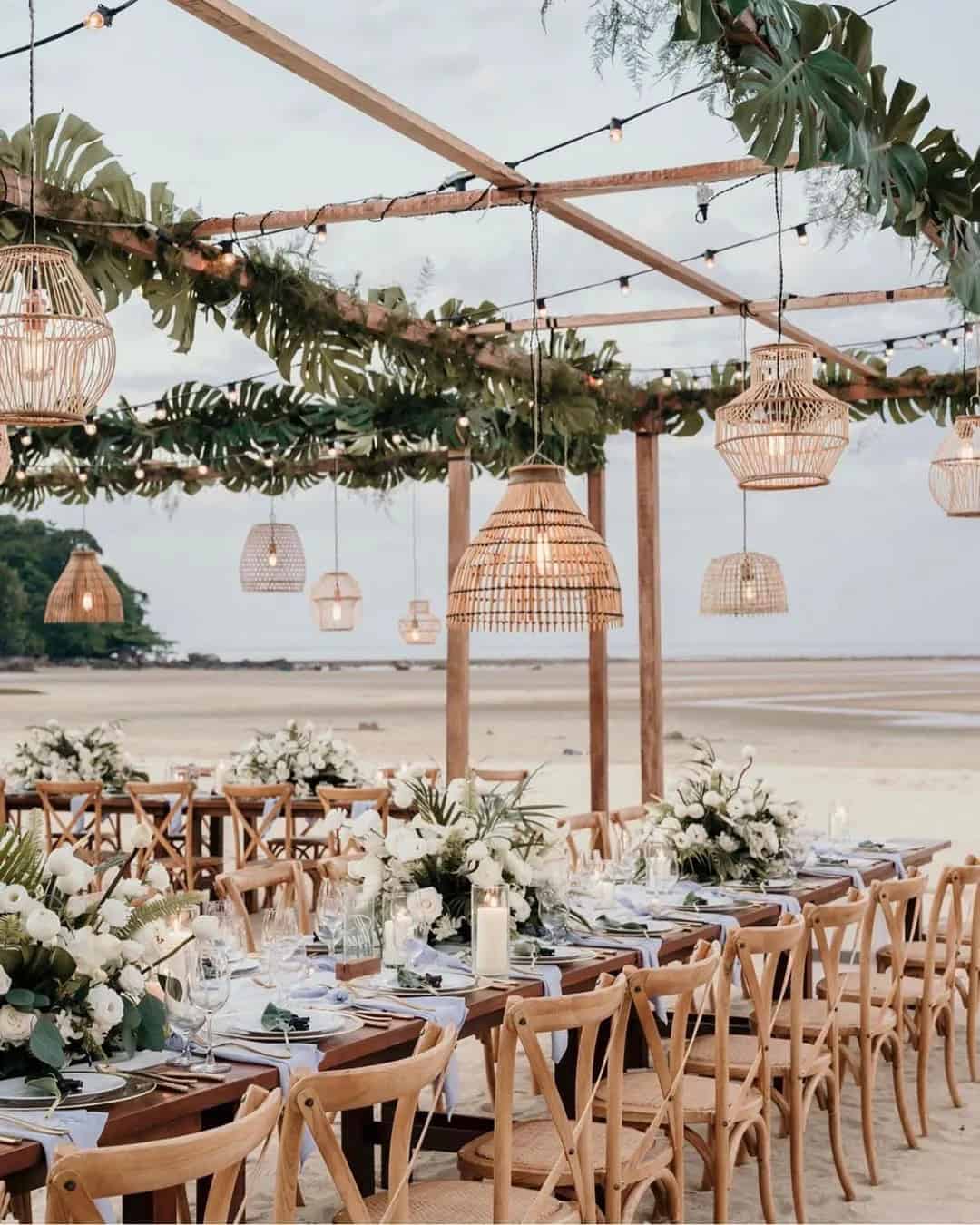 Lovely Rustic Receptions Under Wedding Tent