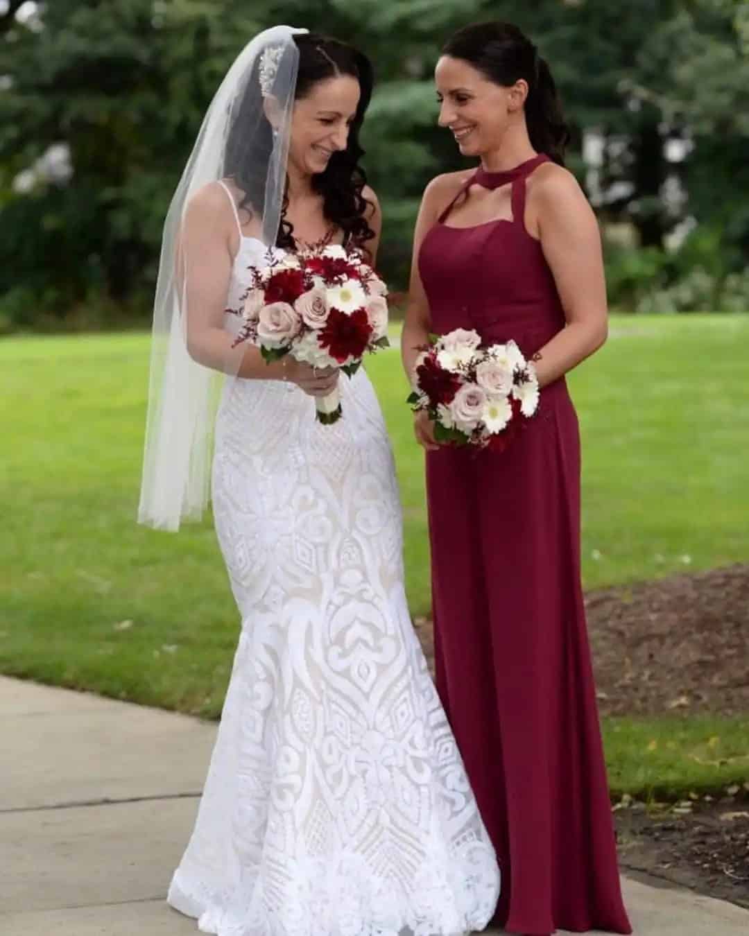 Burgundy Bridesmaid Dresses With Halter Neck