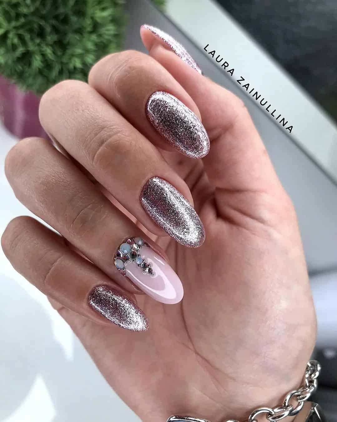 Rhinestones Nail Art Ideas