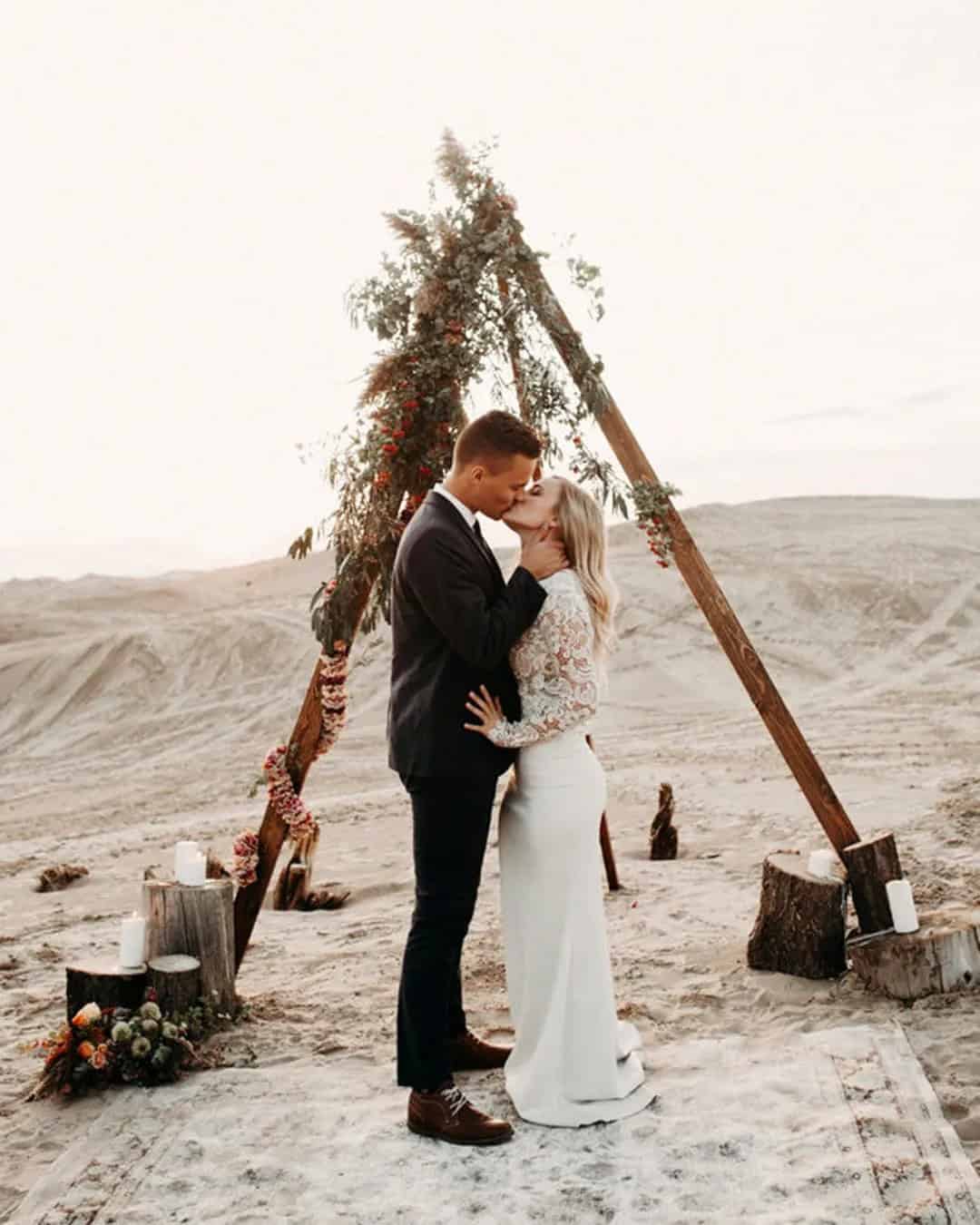 Simple Yet Chic Desert Weddings