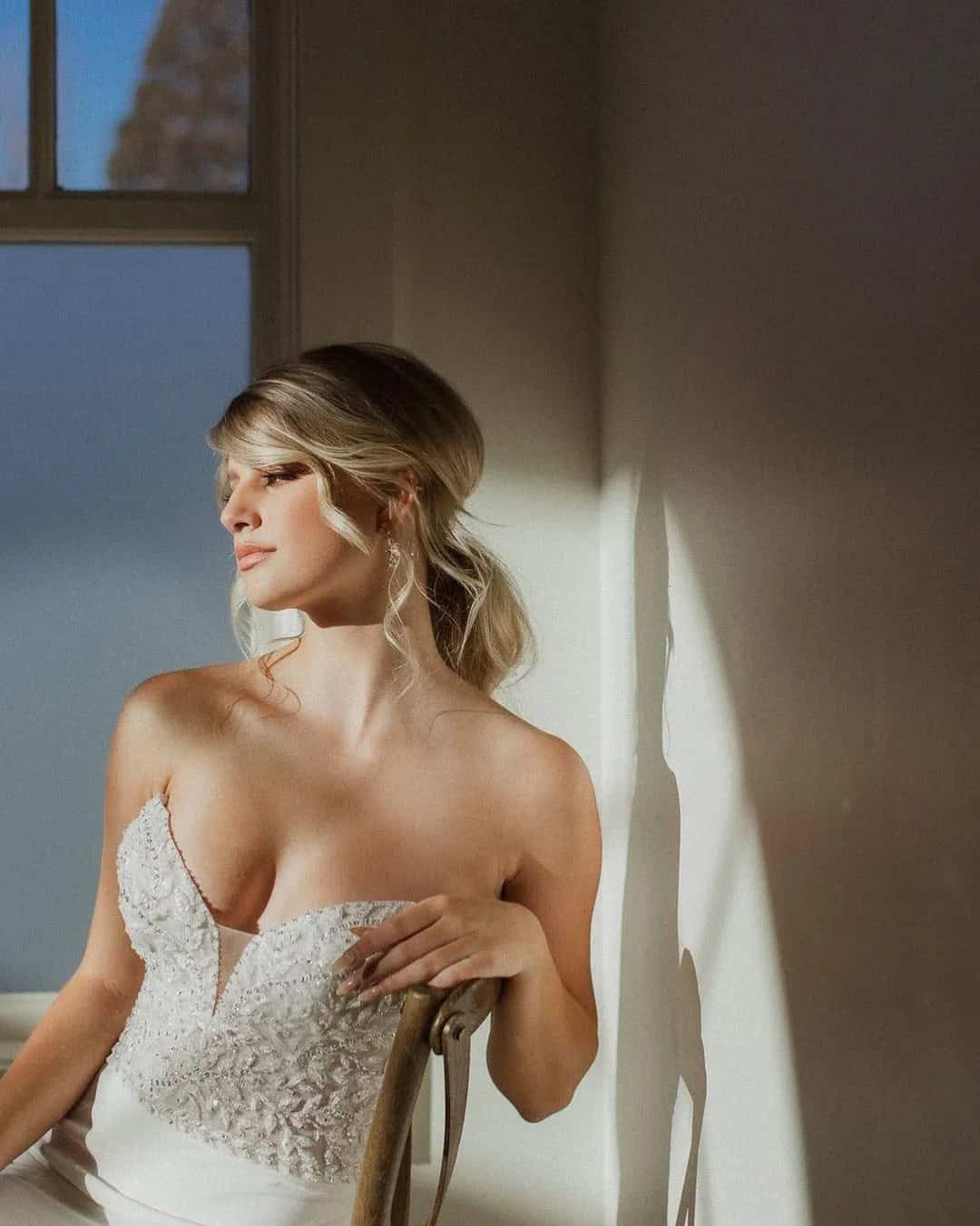 Sexy Bridal Photos