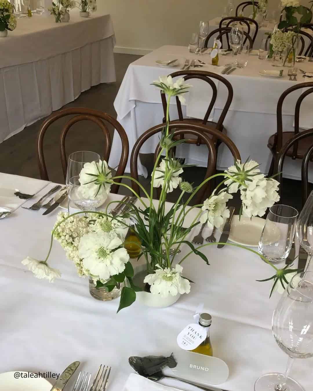 Wedding Flower Decor Ideas At The Tables