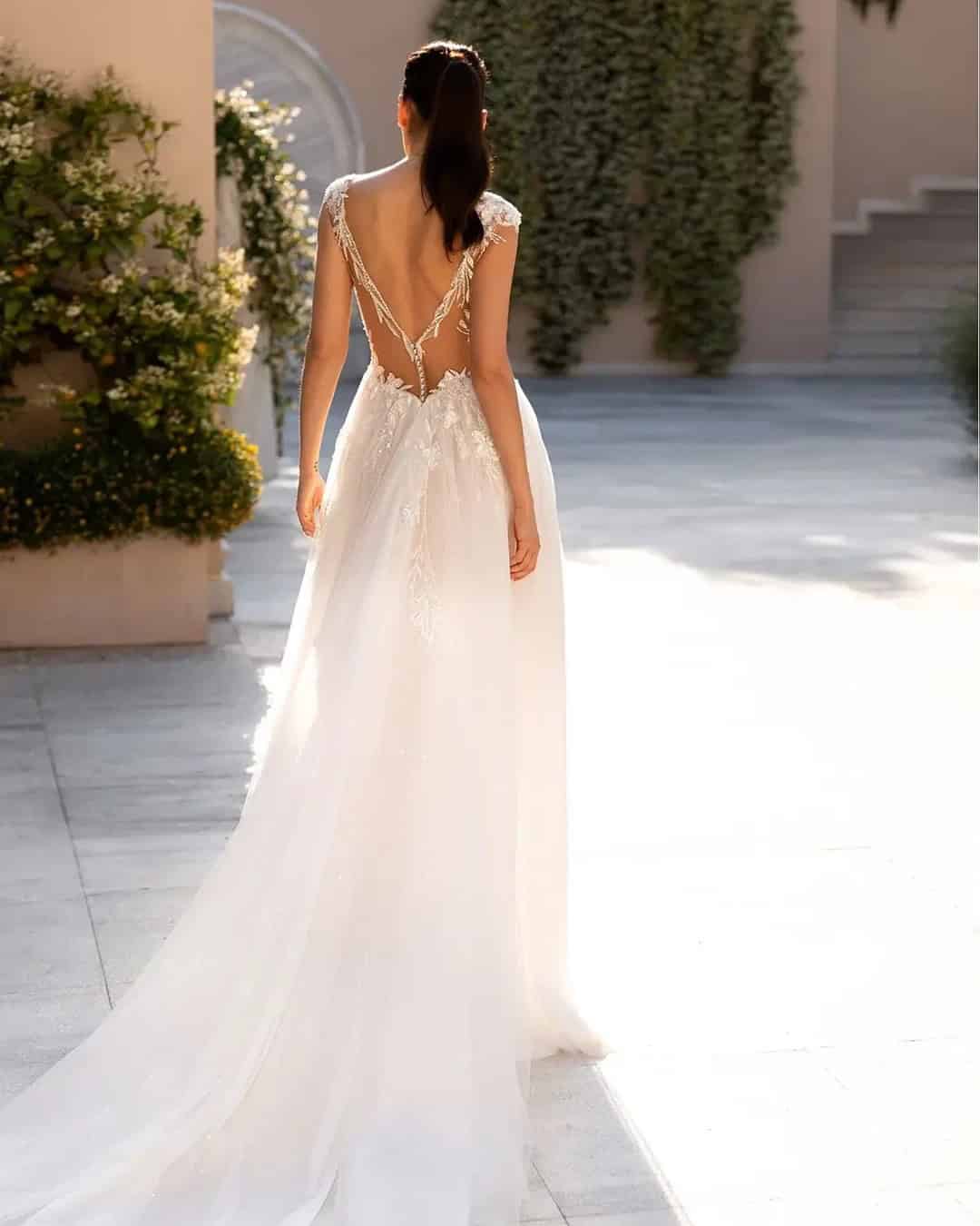 Tattoo Effect Back Wedding Dresses