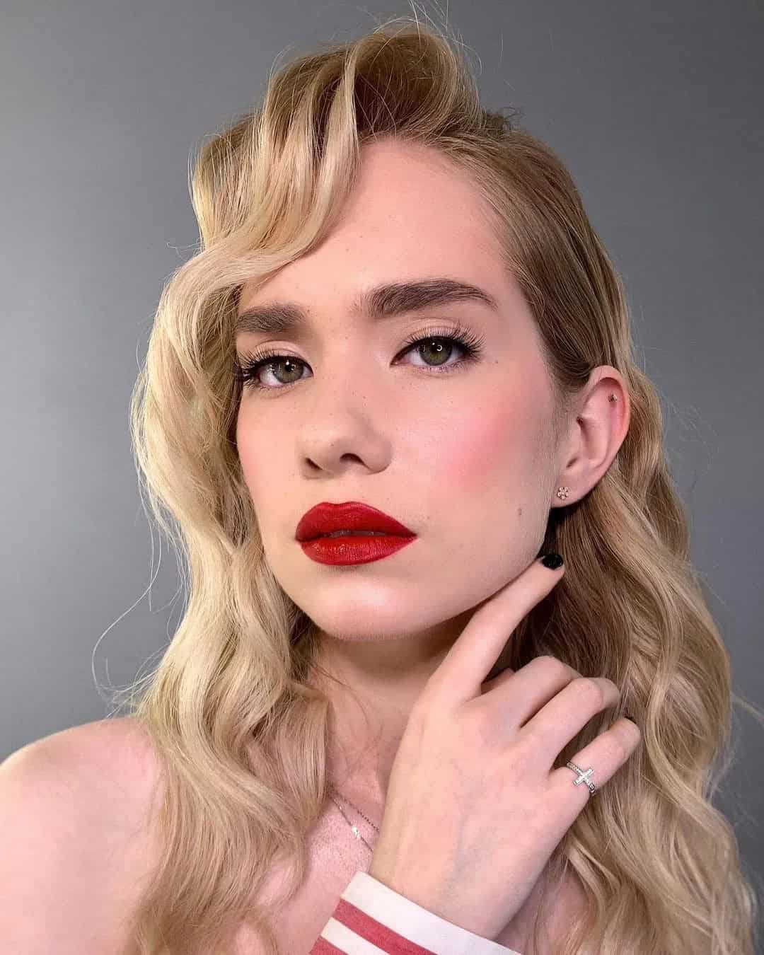 Bridal Looks With Red Lips