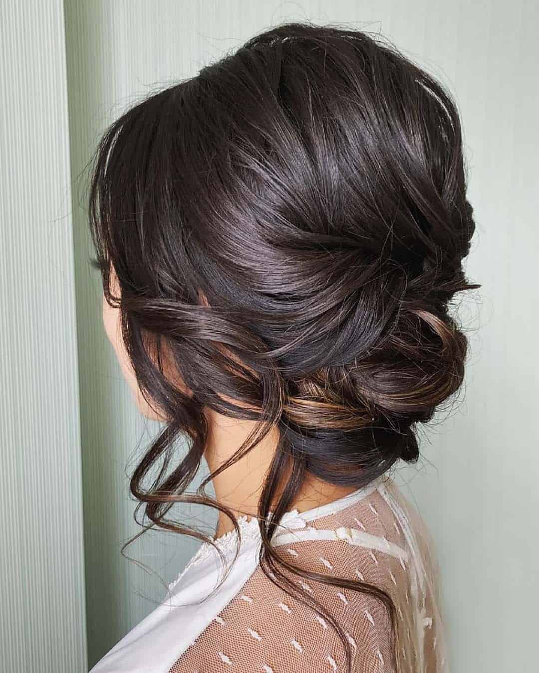 Vintage Wedding Hairstyle – Bouffant Updo