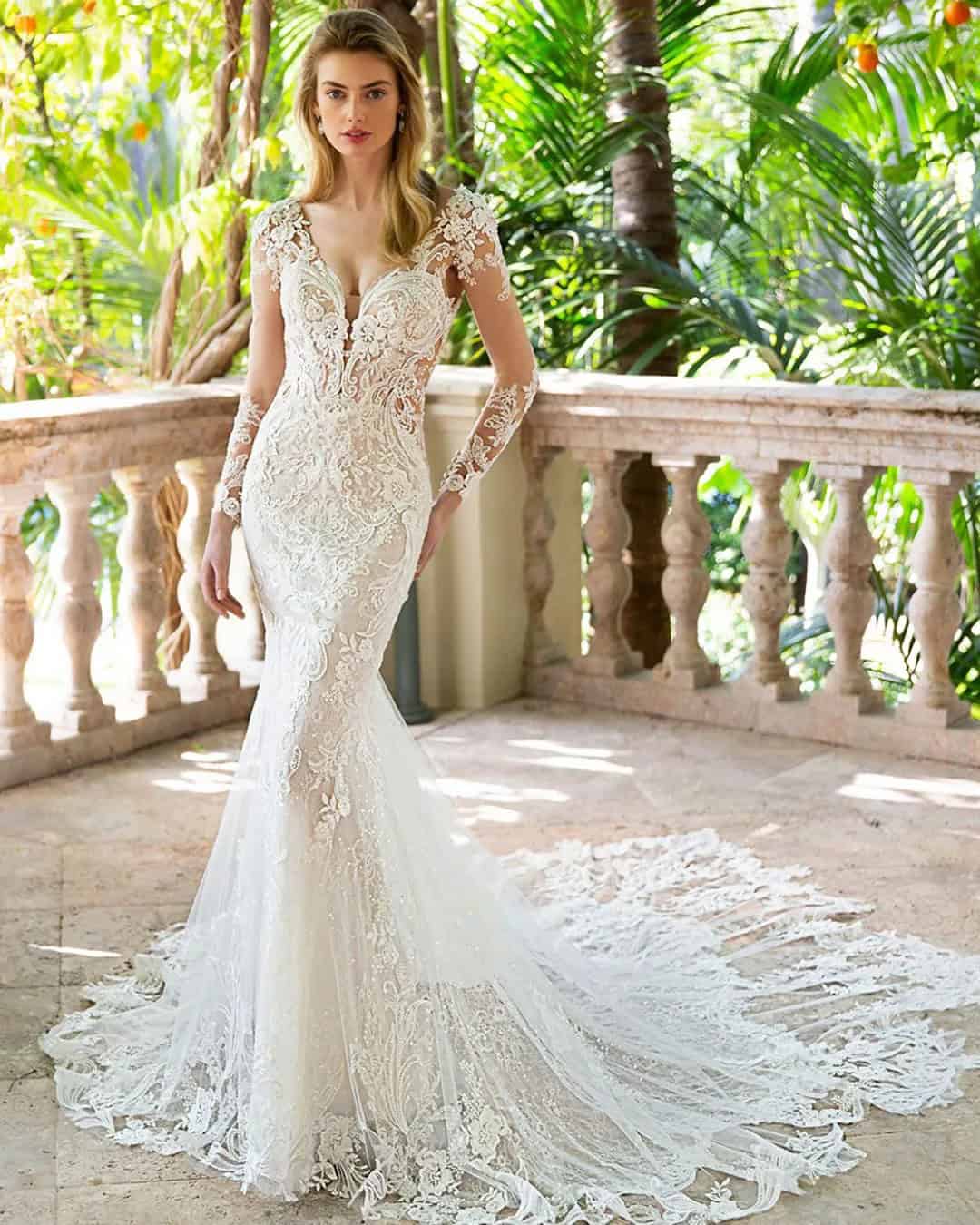 Chic Beaded Lace Bridal Dresses